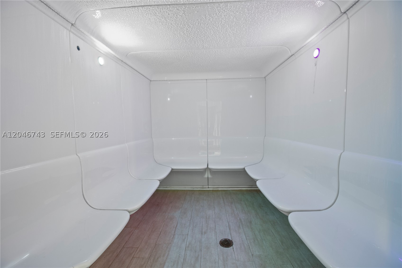 1800 CLUB CONDO - Residential