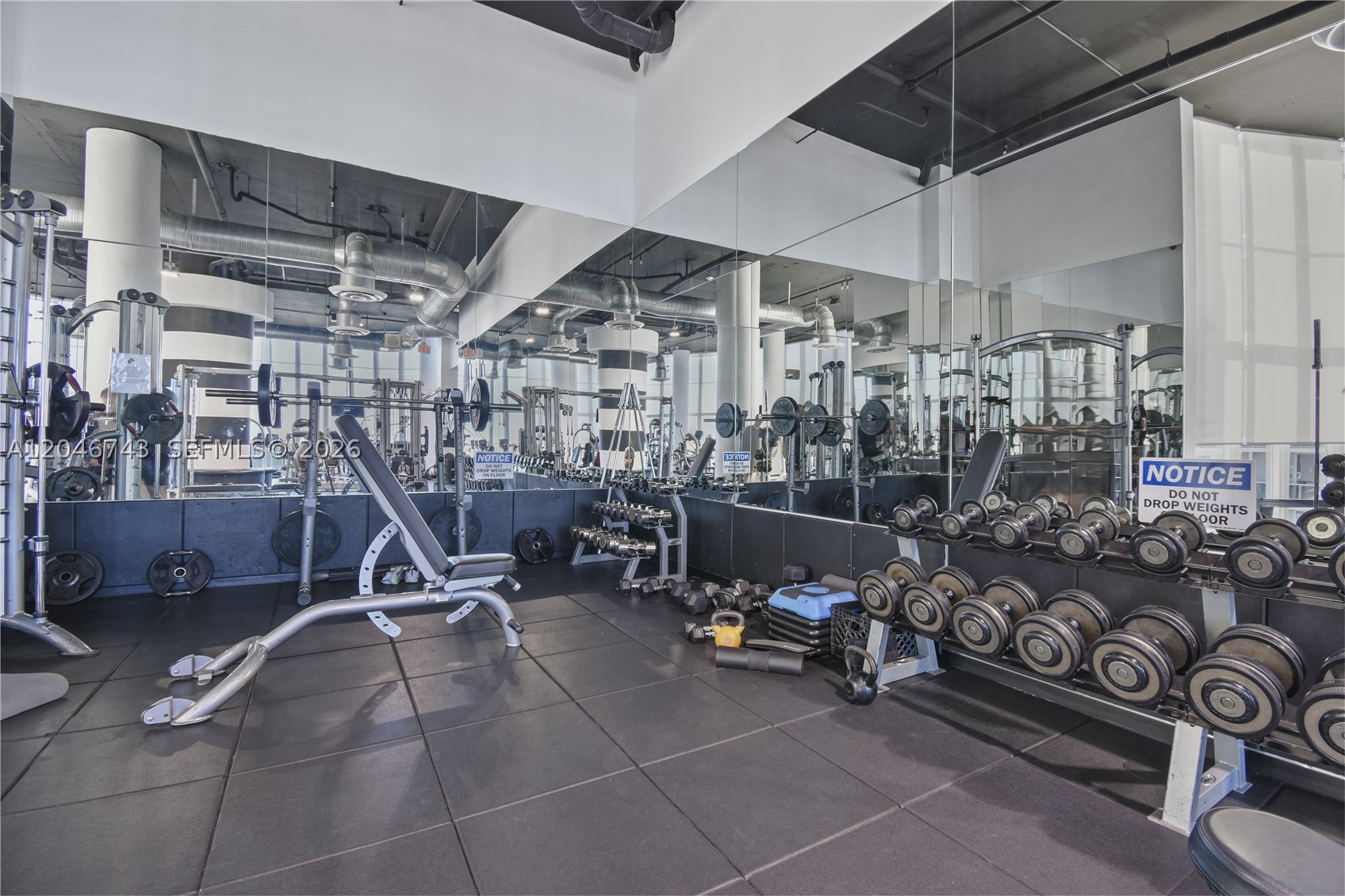 1800 CLUB CONDO - Residential