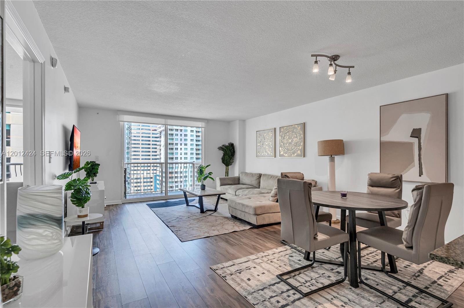 THE CLUB AT BRICKELL BAY - Residential