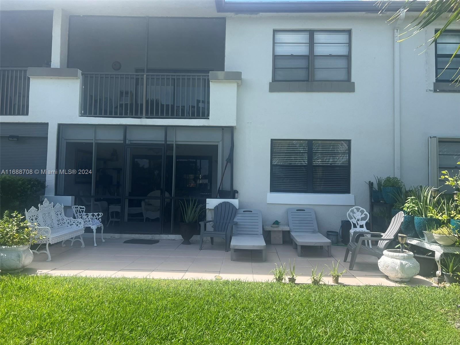 Cozy 2 Bedroom 2 Bathroom delight centrally located in Tamarac FL. This 1,170sqft quiet slice of tranquil paradise offers space for a young family or retired couple. Golf courses located within short driving distances. Excellent school systems and located just north Sawgrass Mall. Less than 25 minute drive to downtown Ft. Lauderdale and sandy beaches. Set up appointment today.
