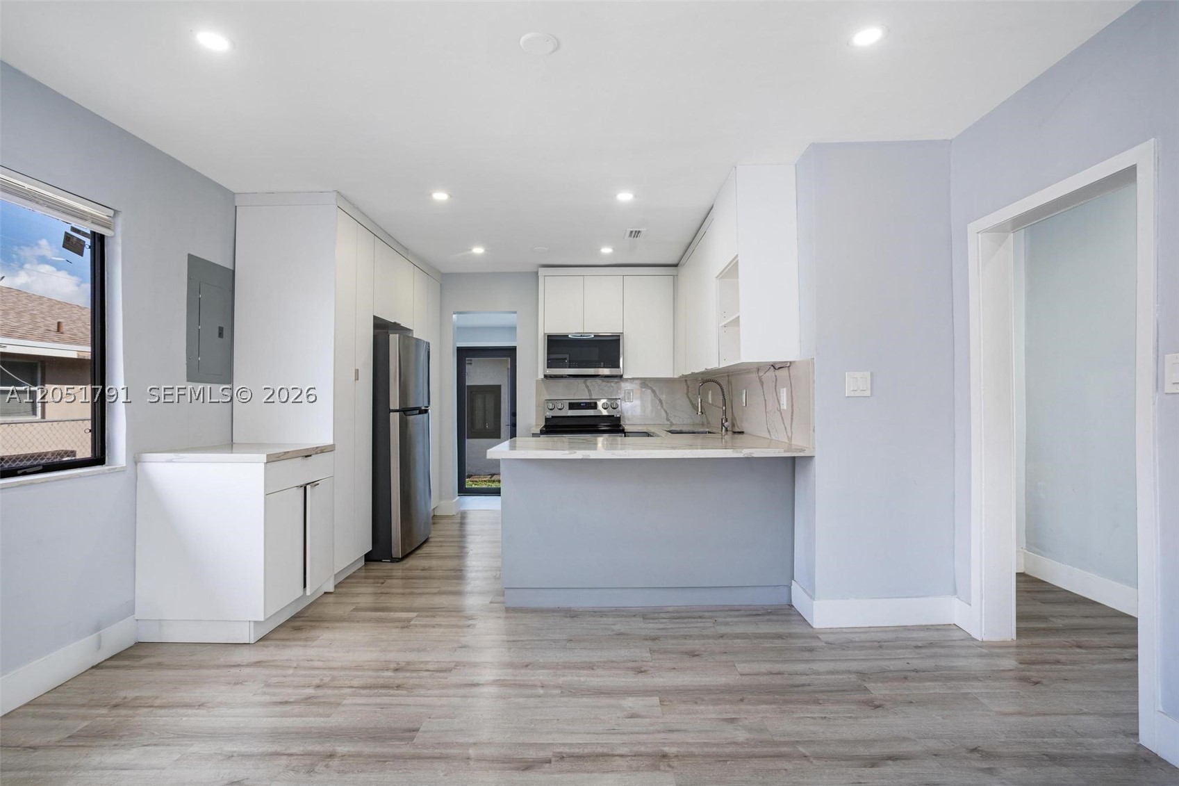 PINEWOOD PARK EXTENSION - Residential Lease