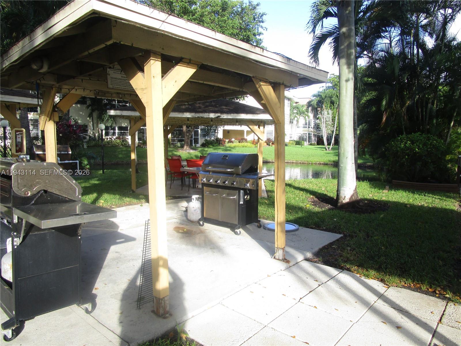 HAWAIIAN GARDENS - Residential