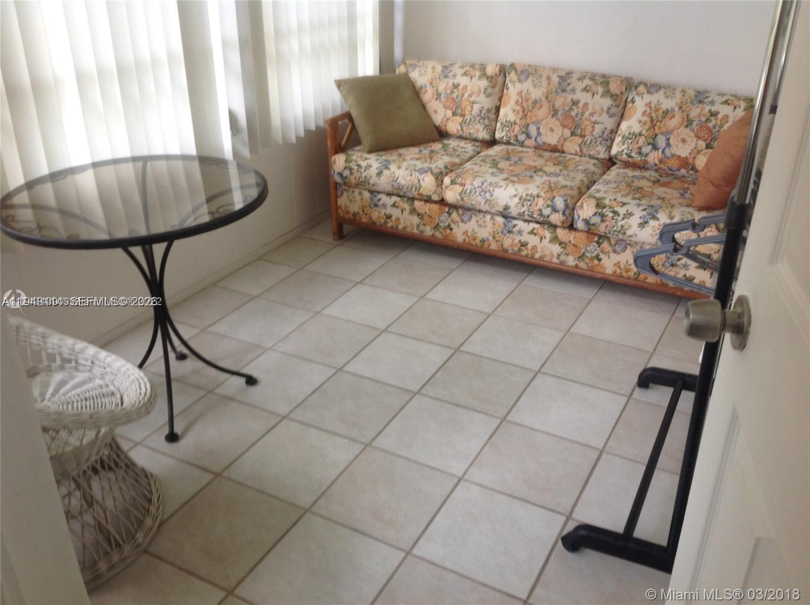 HAWAIIAN GARDENS - Residential