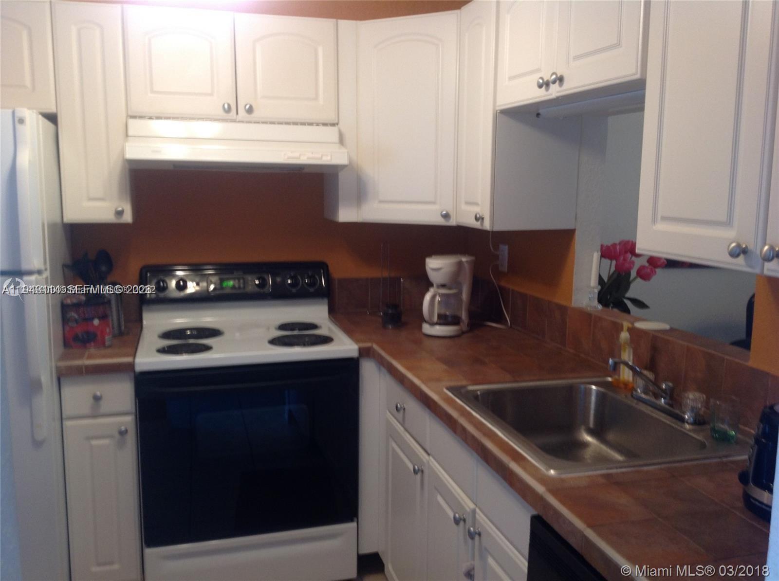 HAWAIIAN GARDENS - Residential
