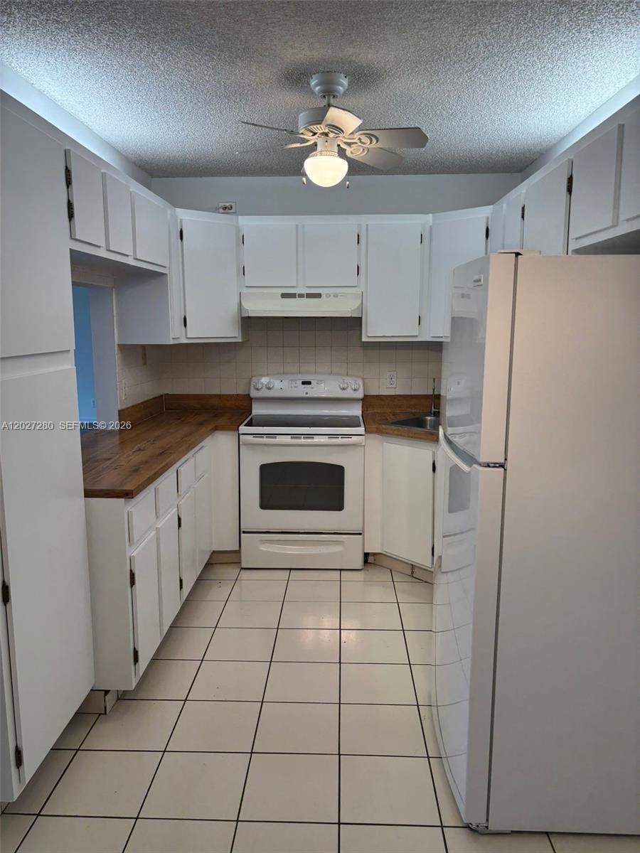 PINE RIDGE NORTH VILLAGE - Residential Lease
