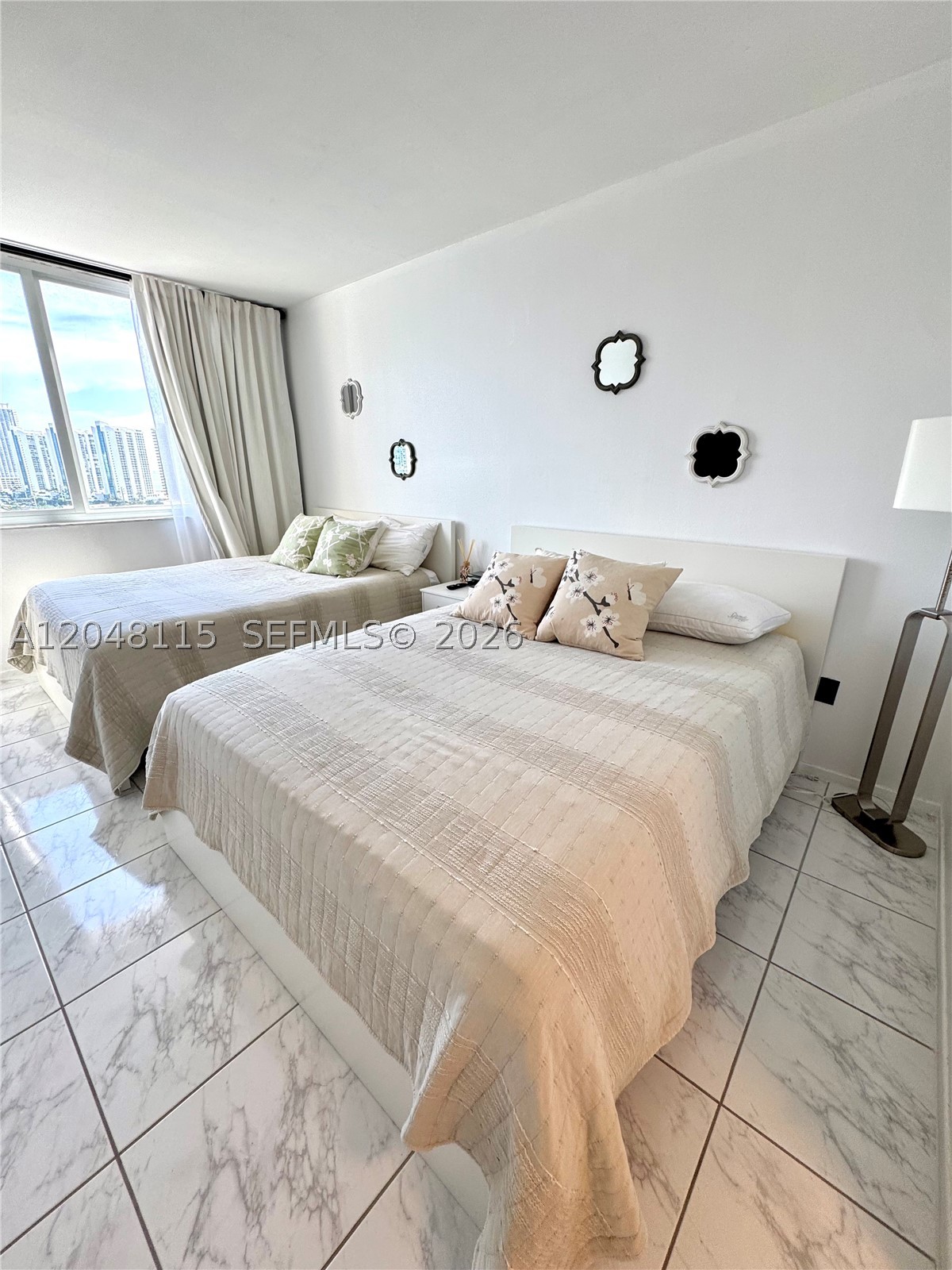 ARLEN HOUSE CONDO - Residential