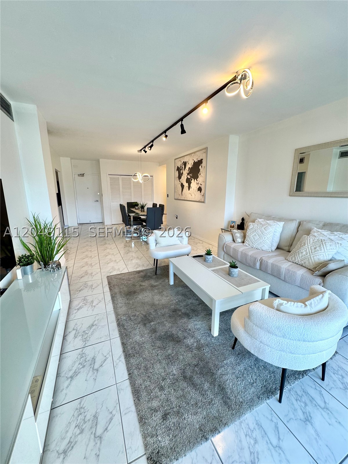 ARLEN HOUSE CONDO - Residential