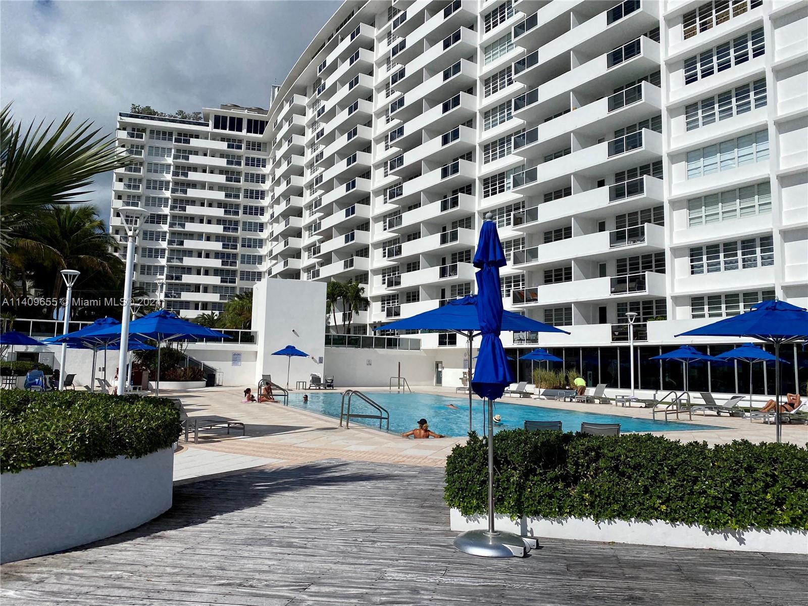 THE DECOPLAGE CONDO - Residential