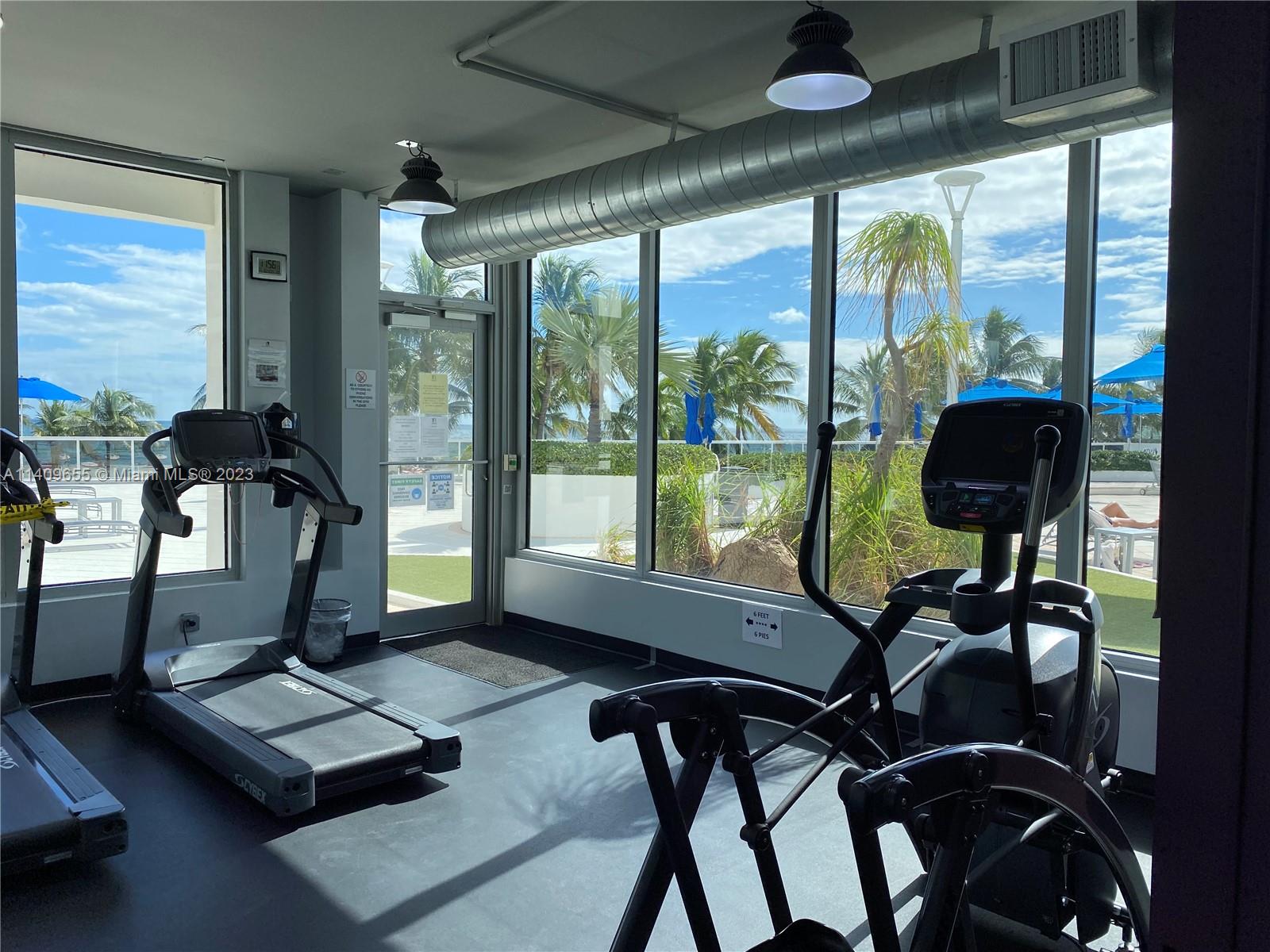 THE DECOPLAGE CONDO - Residential