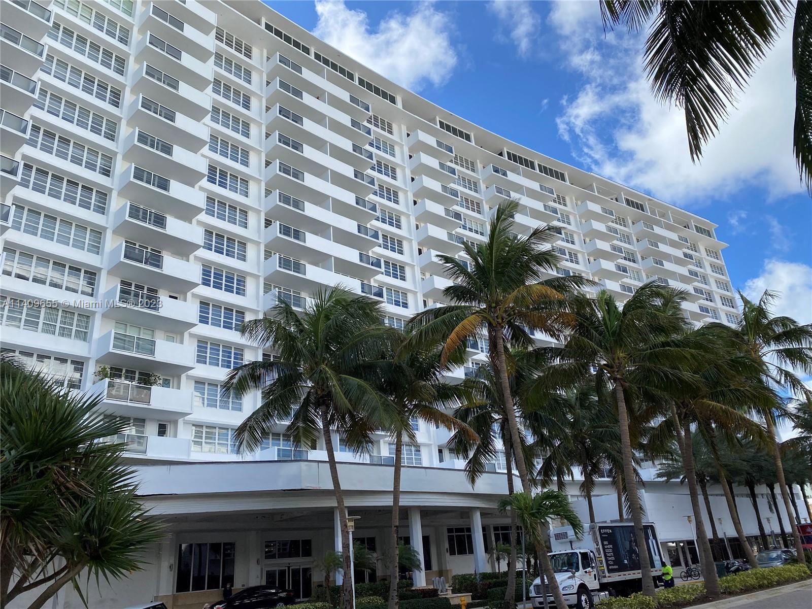 THE DECOPLAGE CONDO - Residential