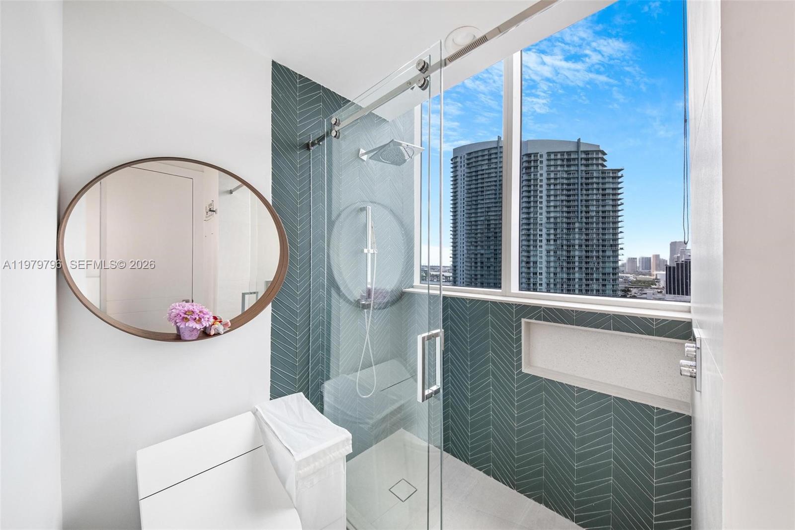 PARAMOUNT BAY CONDO - Residential