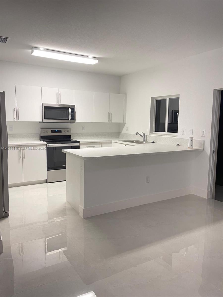 FOREST PARK VILLAS - Residential