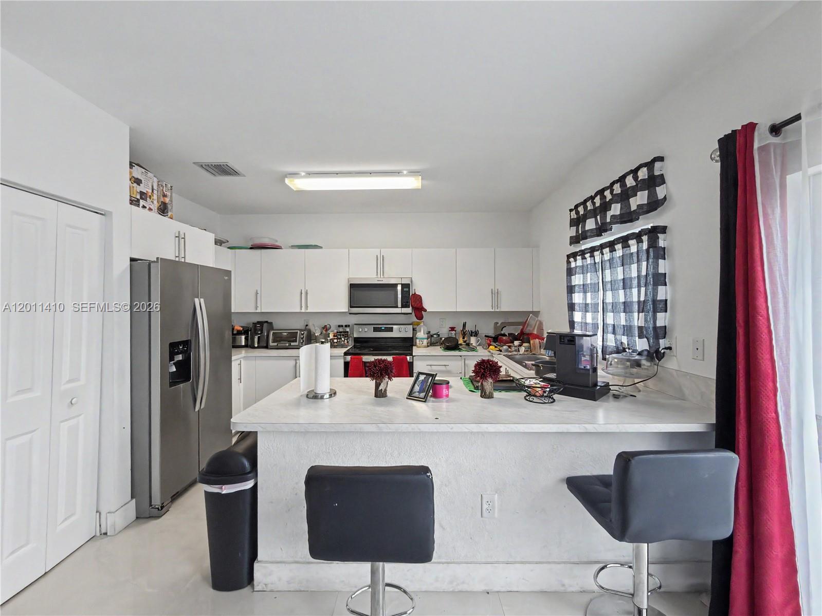 FOREST PARK VILLAS - Residential