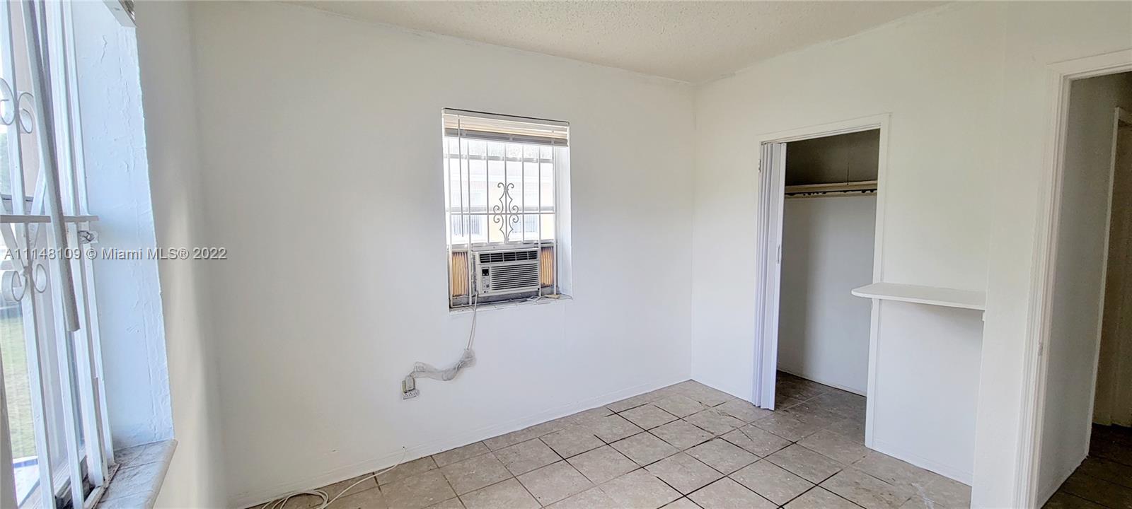 NO MIAMI EST SEC 3 - Residential Lease