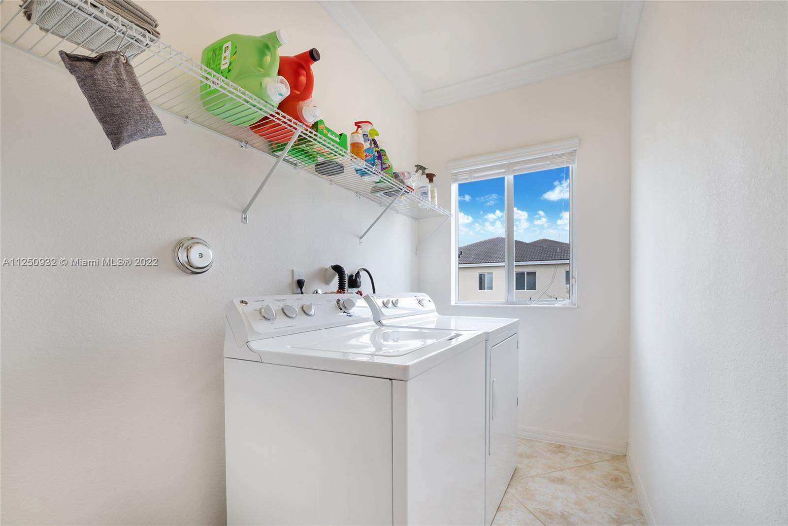 CALI GREENS - Residential Lease