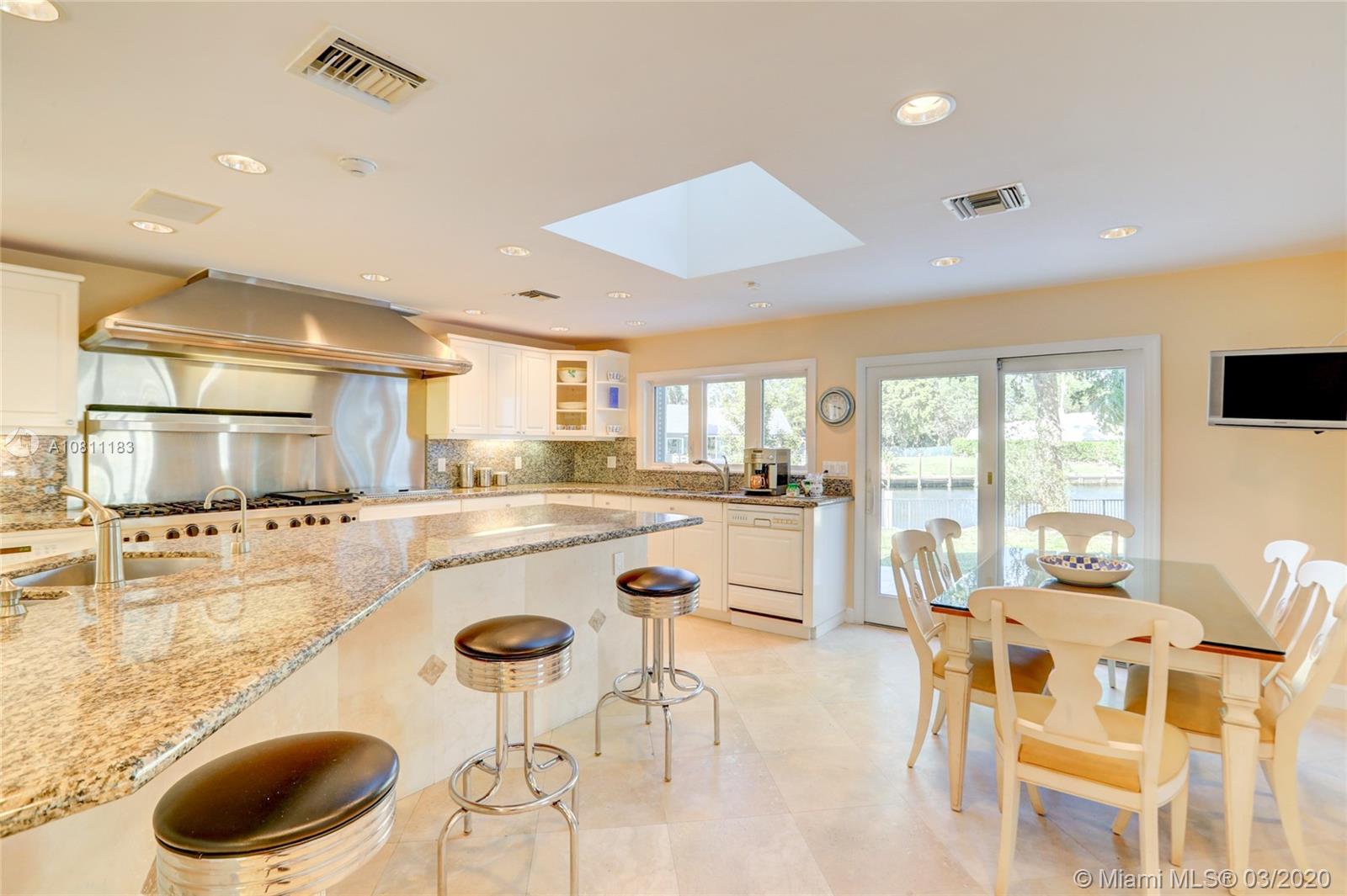 Bay Colony - Residential