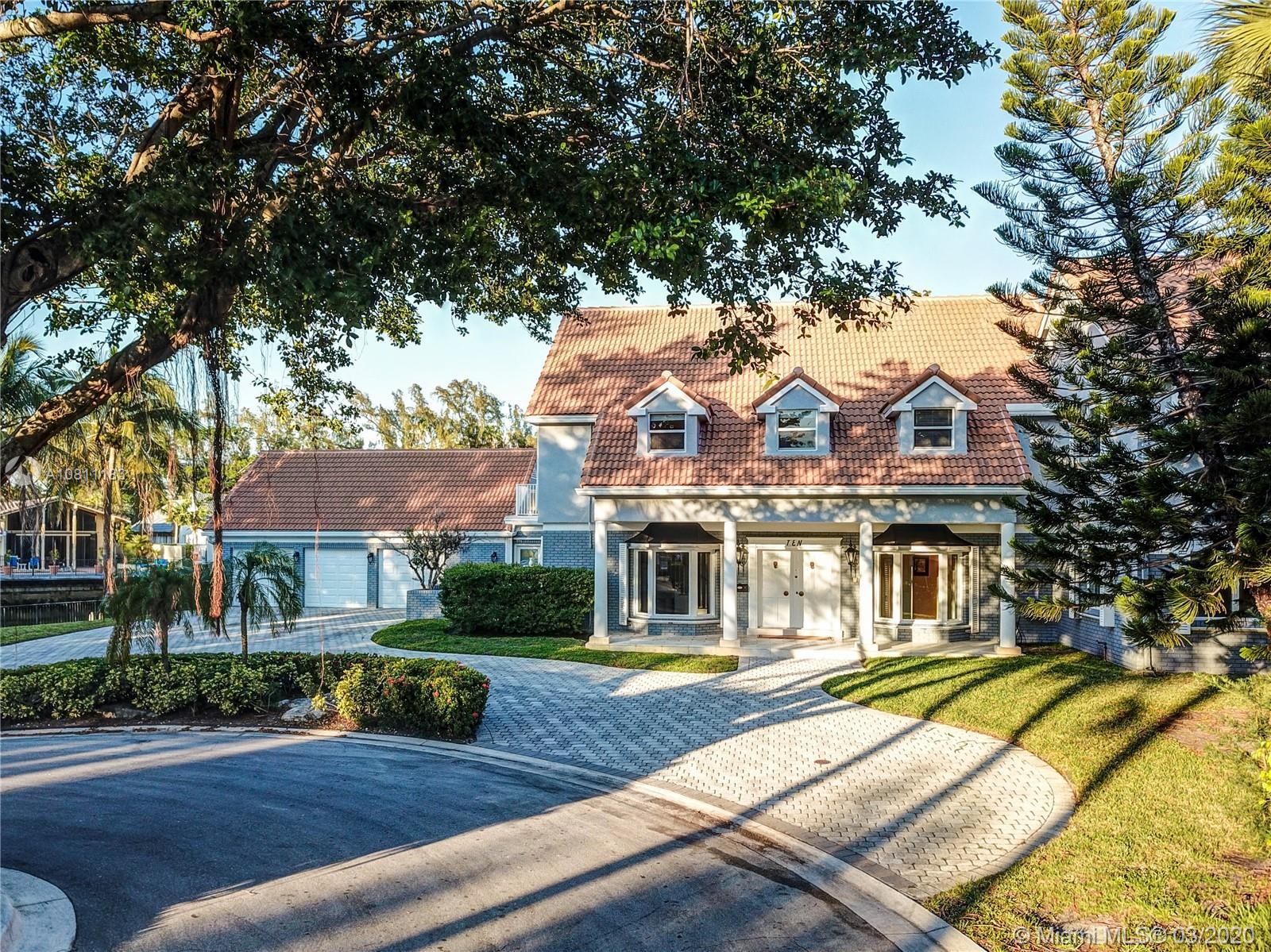 Bay Colony - Residential
