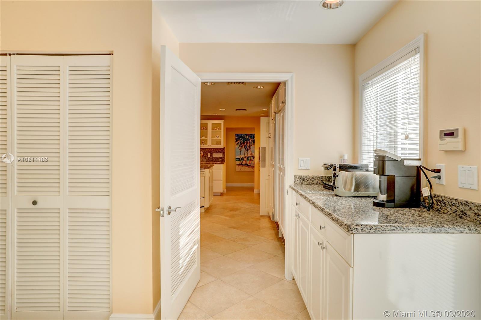 Bay Colony - Residential