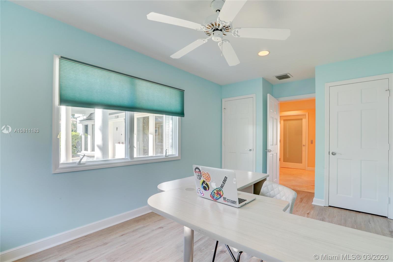 Bay Colony - Residential