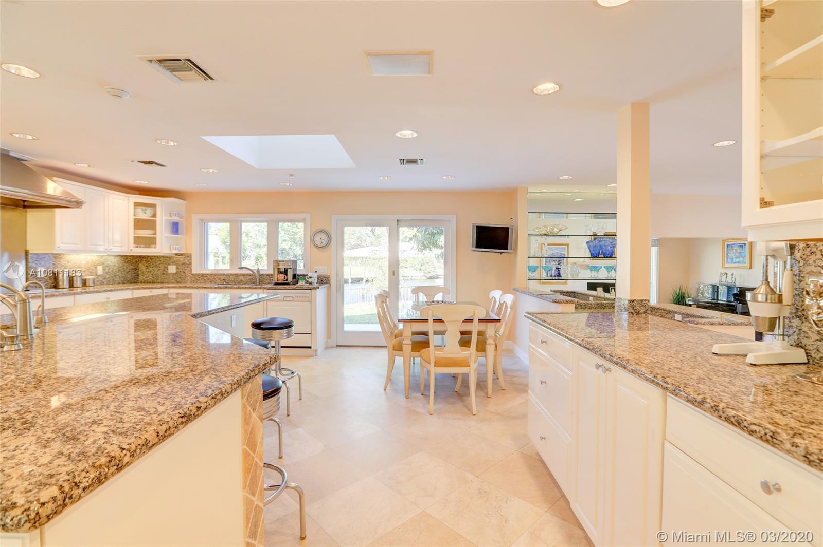 Bay Colony - Residential
