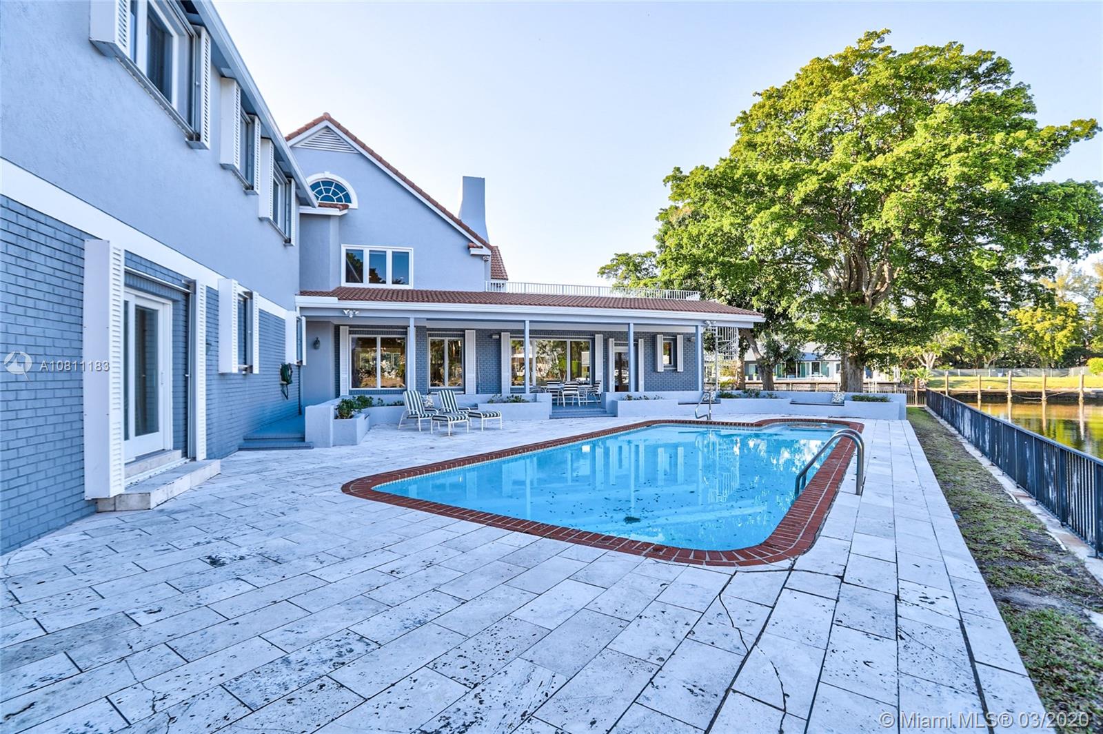 Bay Colony - Residential
