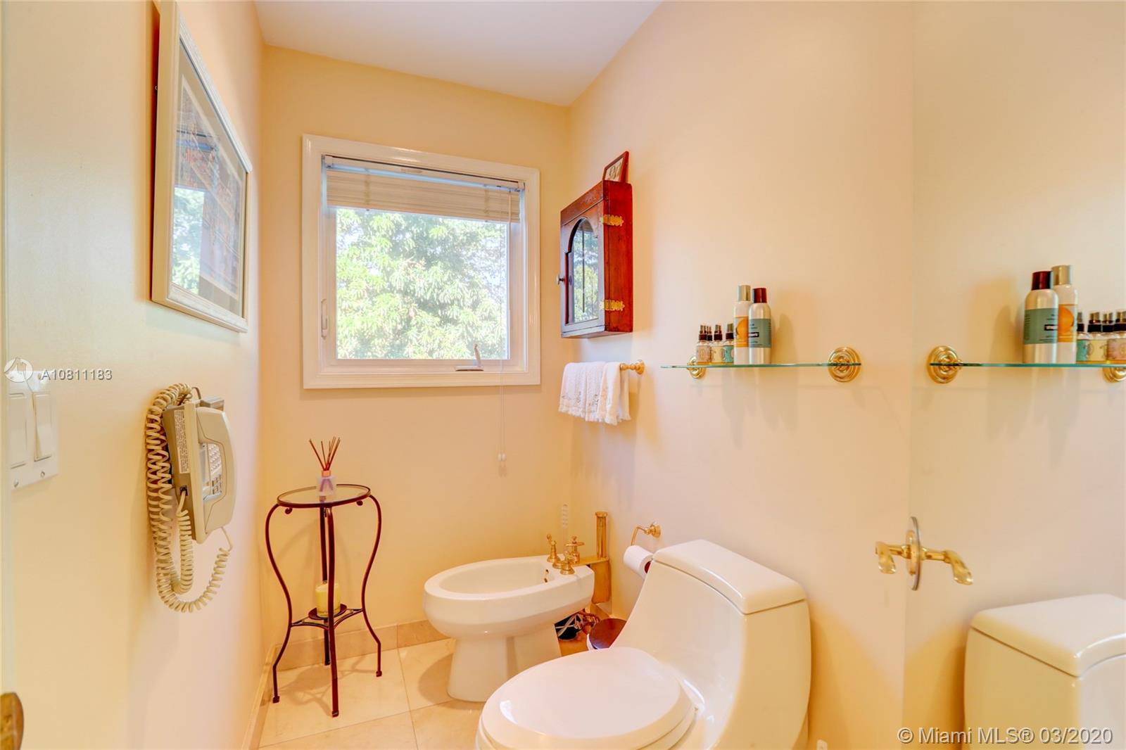 Bay Colony - Residential