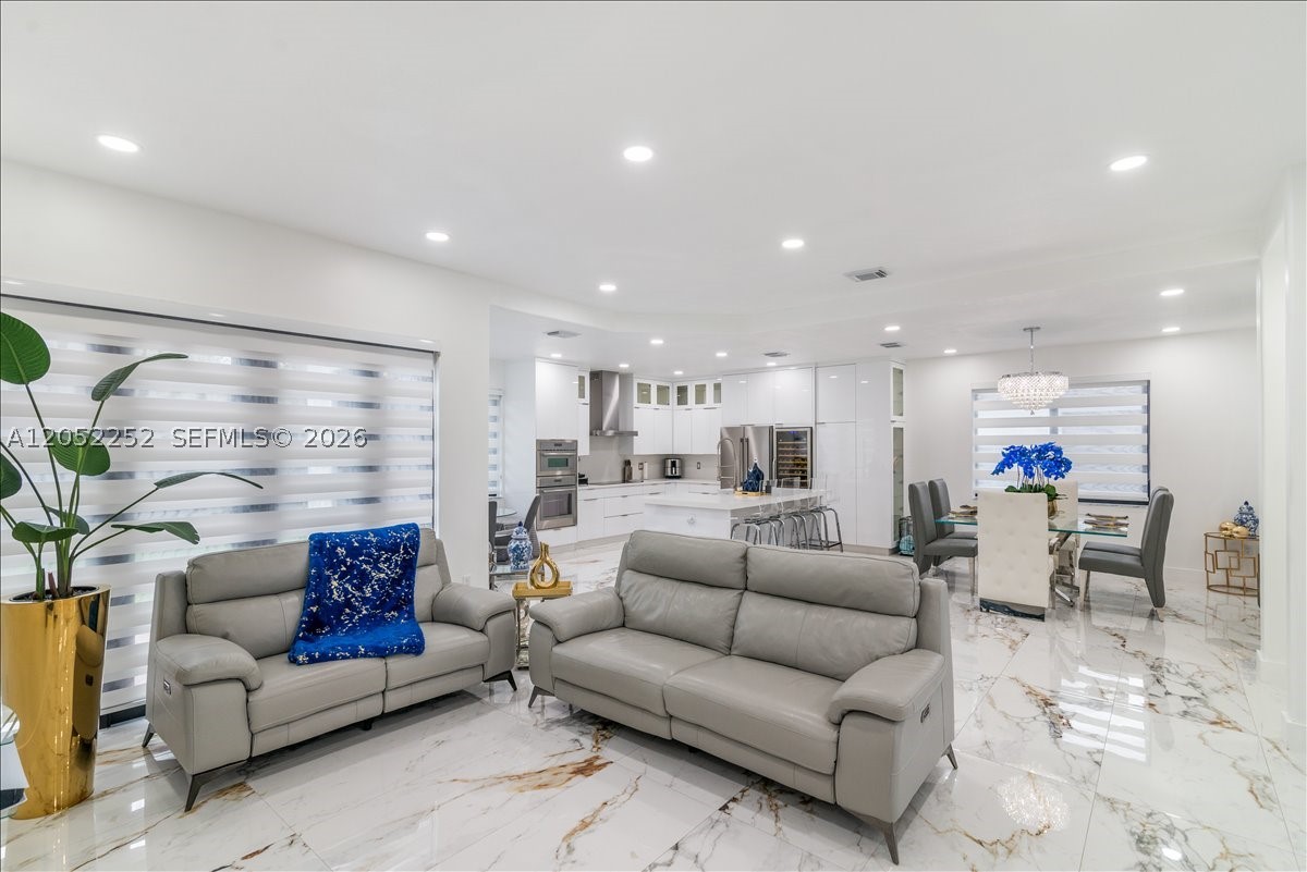 CASA LAGO 1ST ADDN - Residential