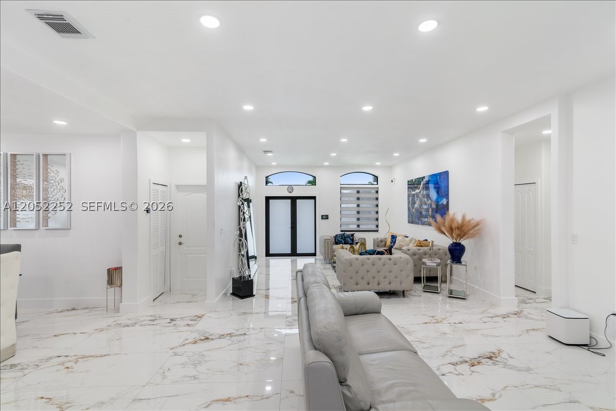CASA LAGO 1ST ADDN - Residential