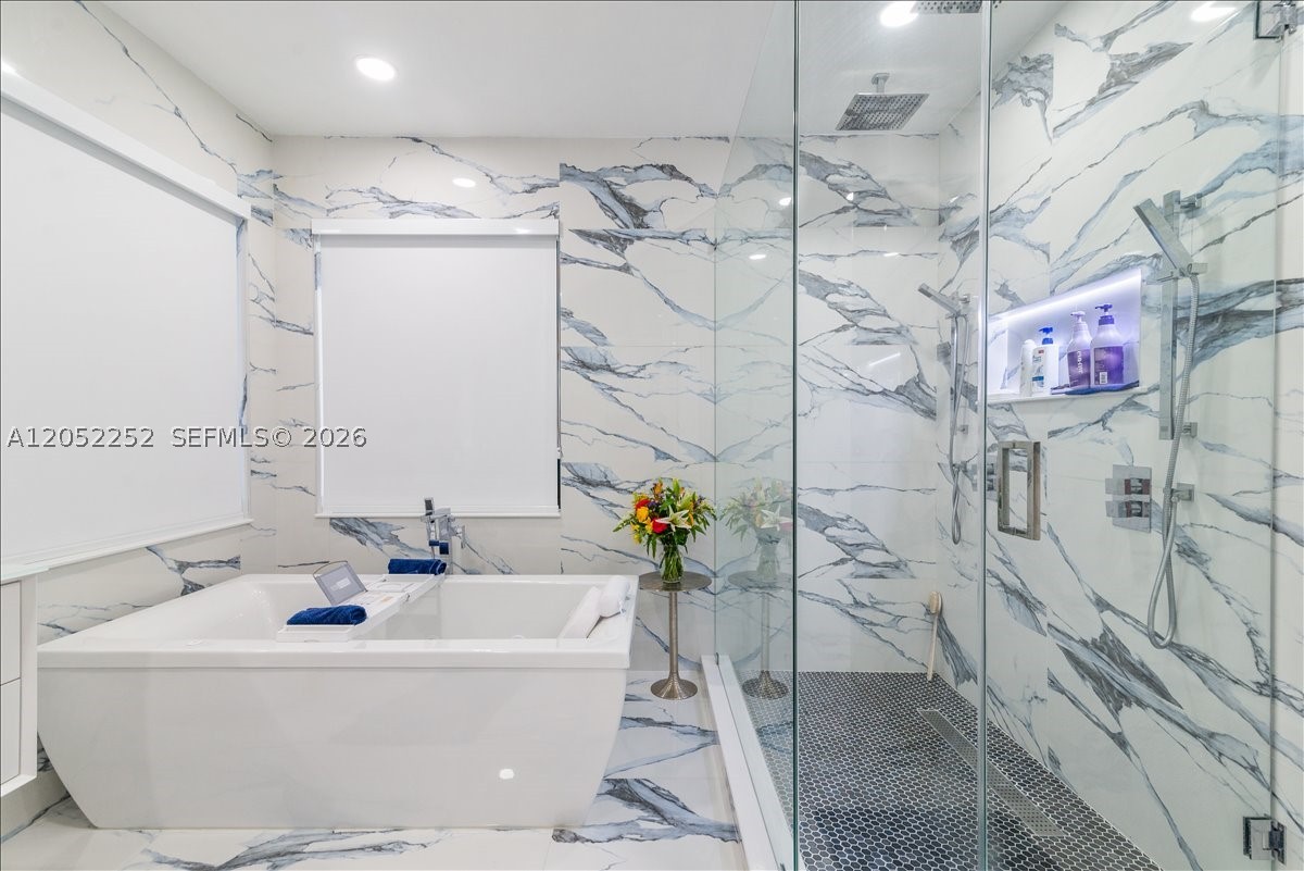 CASA LAGO 1ST ADDN - Residential