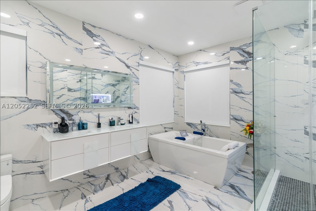 CASA LAGO 1ST ADDN - Residential