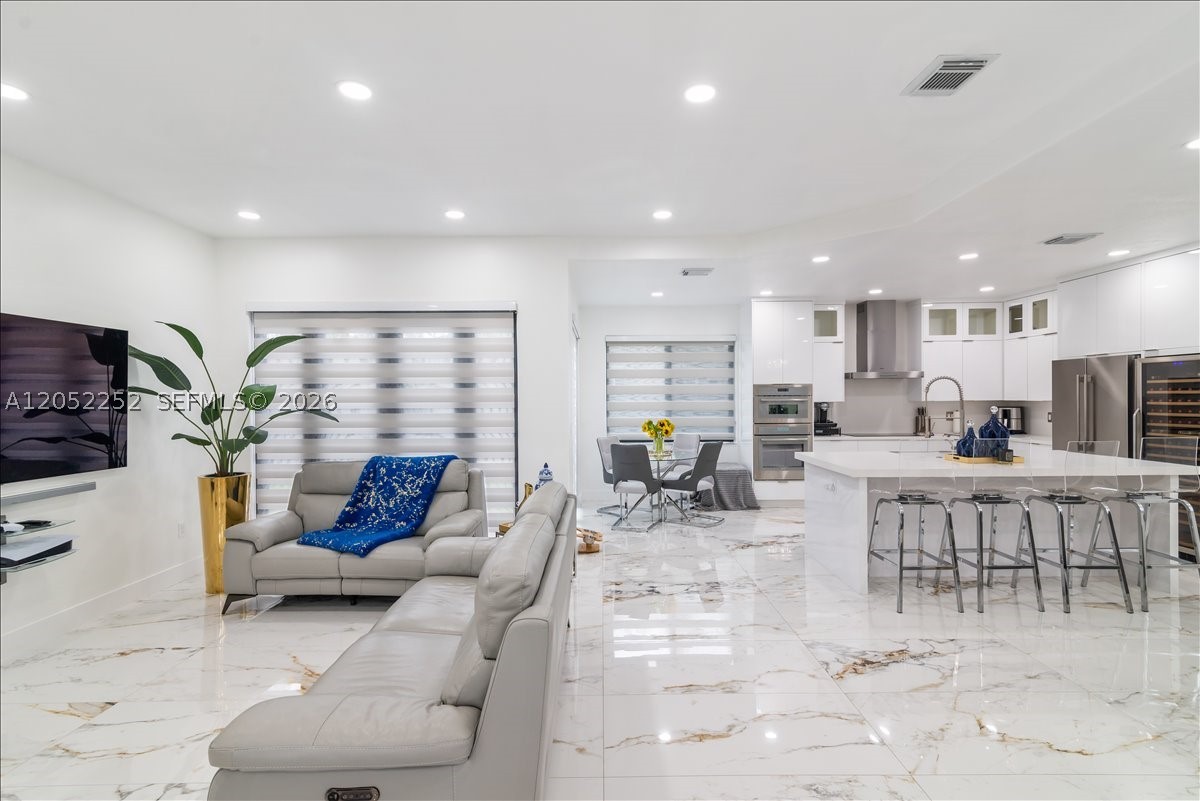 CASA LAGO 1ST ADDN - Residential