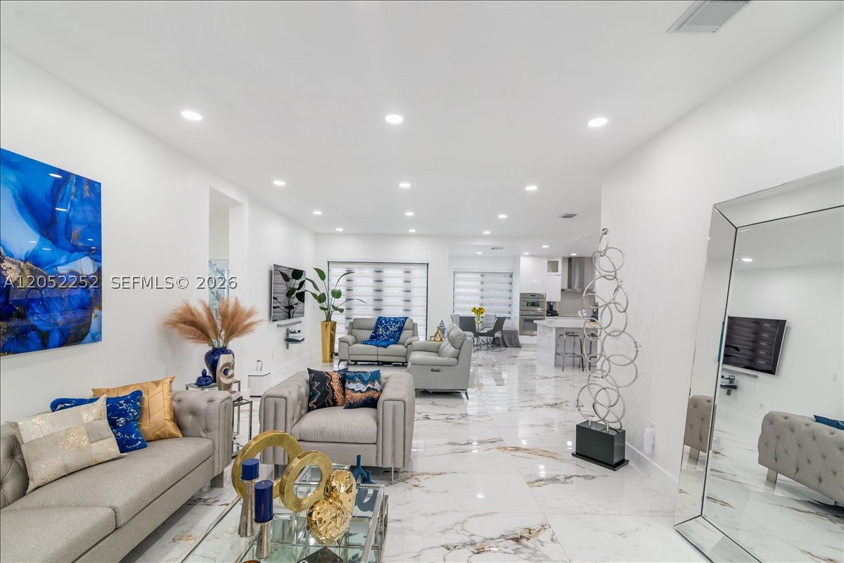 CASA LAGO 1ST ADDN - Residential