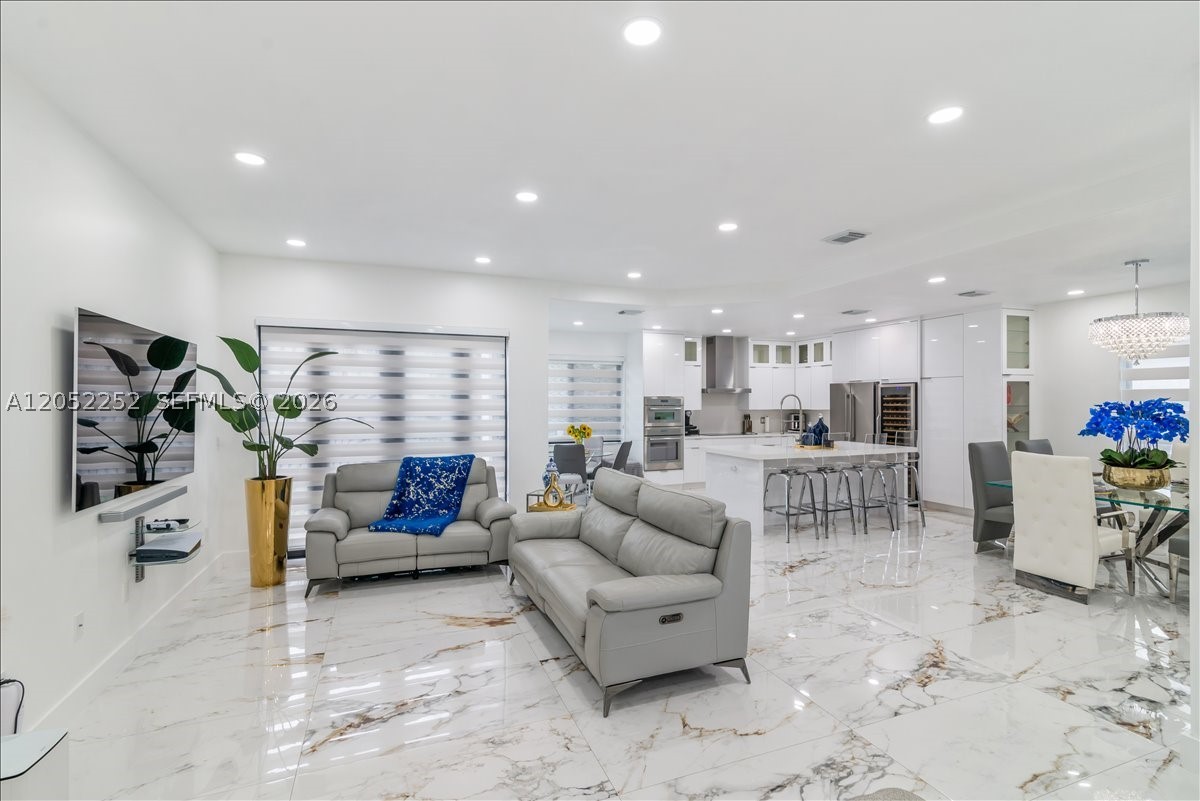 CASA LAGO 1ST ADDN - Residential