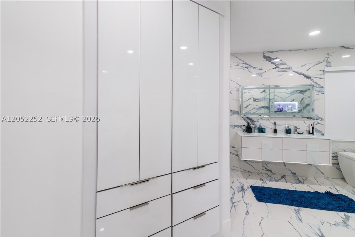 CASA LAGO 1ST ADDN - Residential