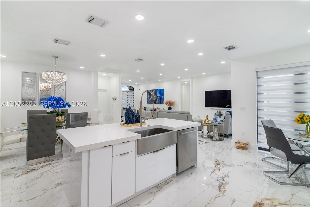 CASA LAGO 1ST ADDN - Residential