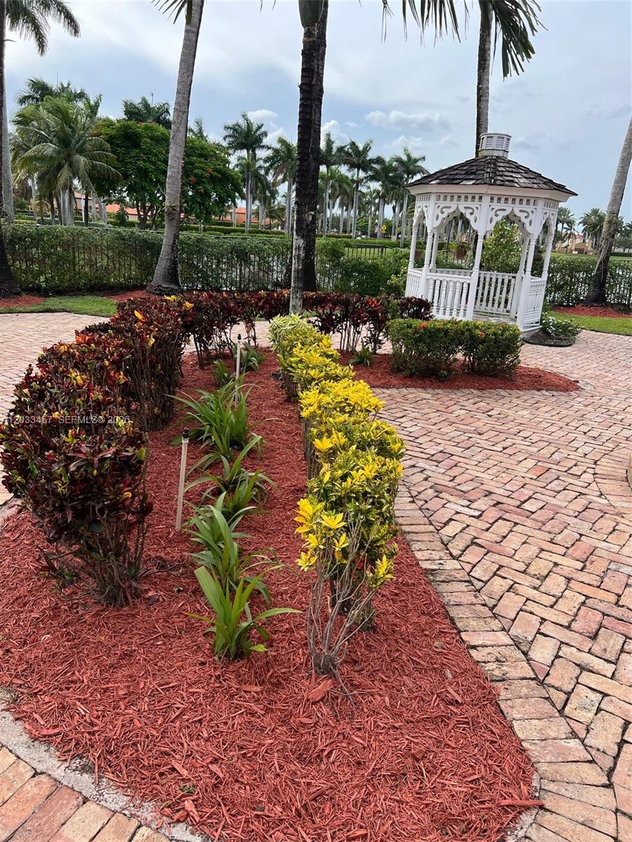EGRET LAKE ESTATES SEC 1 - Residential Lease