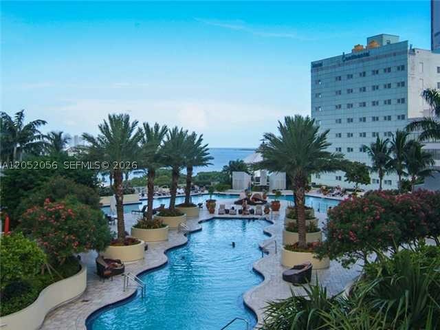 VIZCAYNE NORTH CONDO - Residential Lease