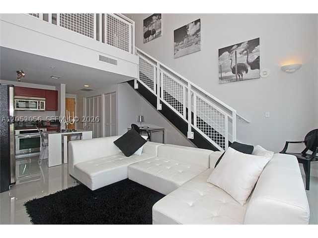 VIZCAYNE NORTH CONDO - Residential Lease