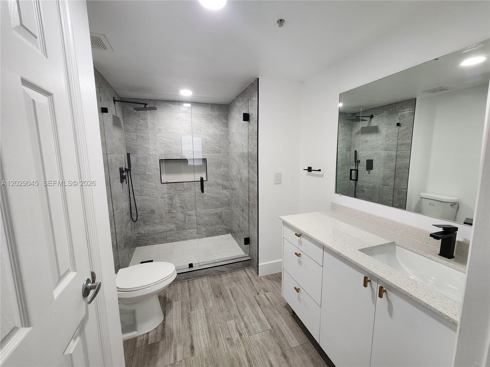 MARQUESA CONDO - Residential