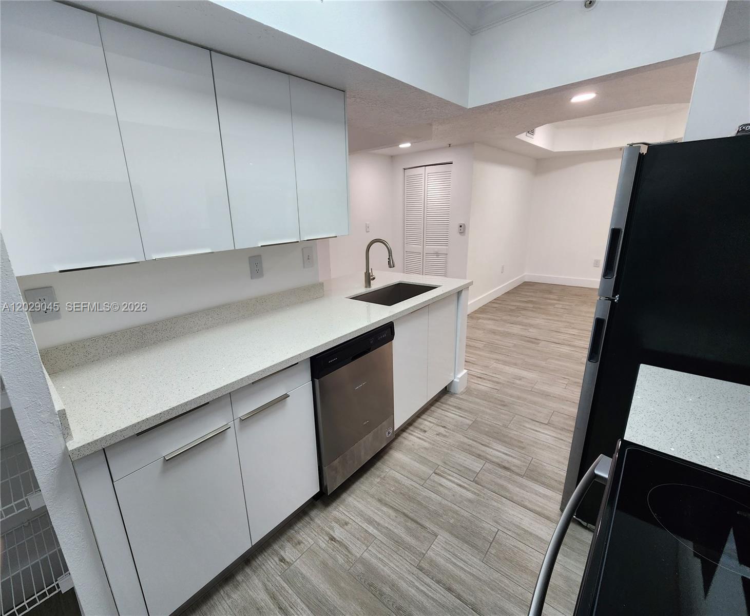 MARQUESA CONDO - Residential