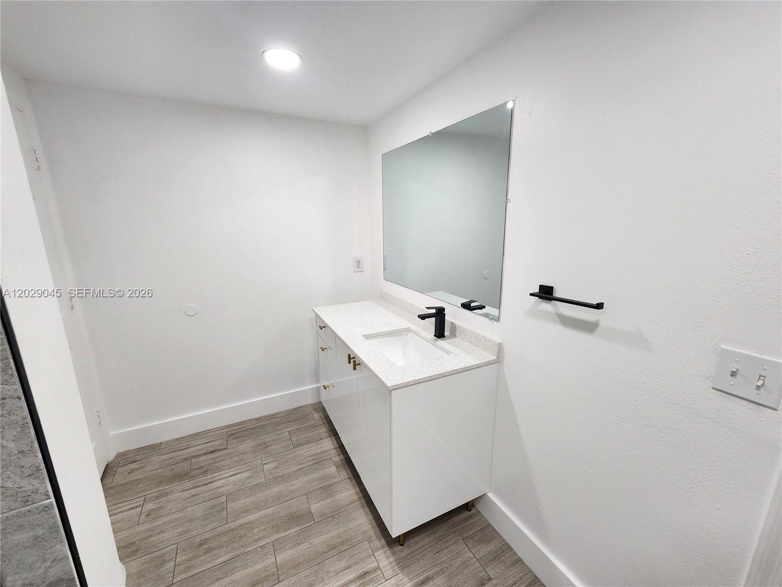 MARQUESA CONDO - Residential