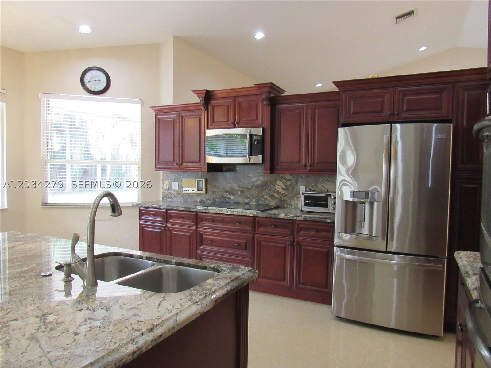 EMBASSY LAKES PARCEL - Residential Lease