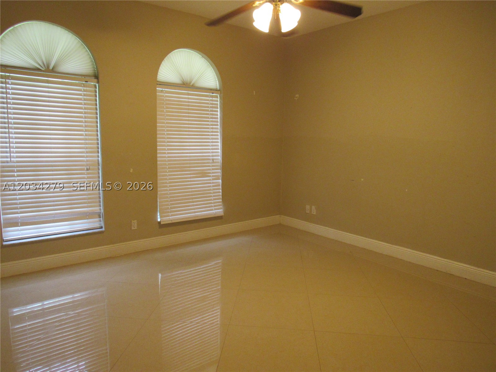 EMBASSY LAKES PARCEL - Residential Lease