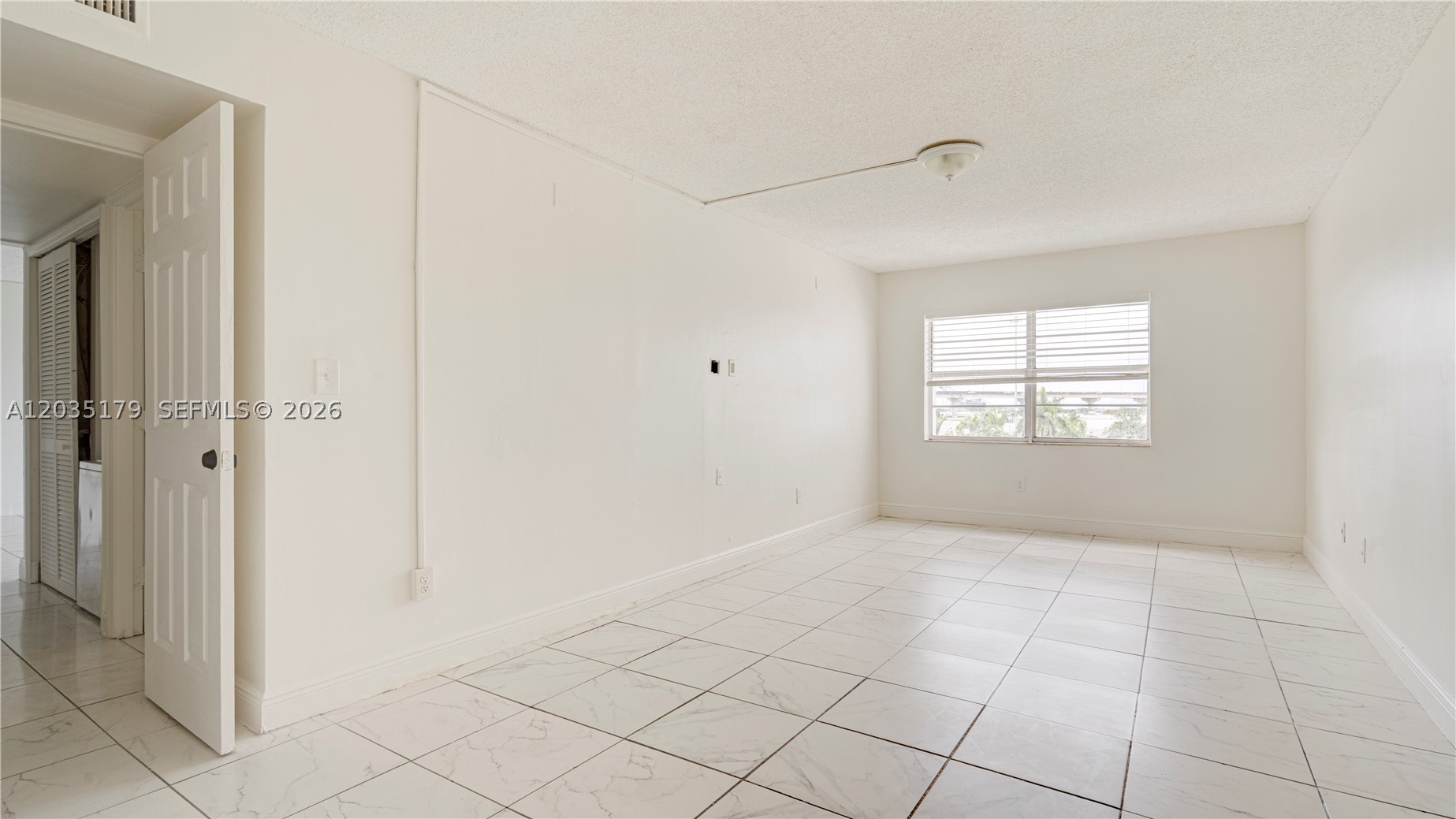 MONTECARLO CONDO - Residential
