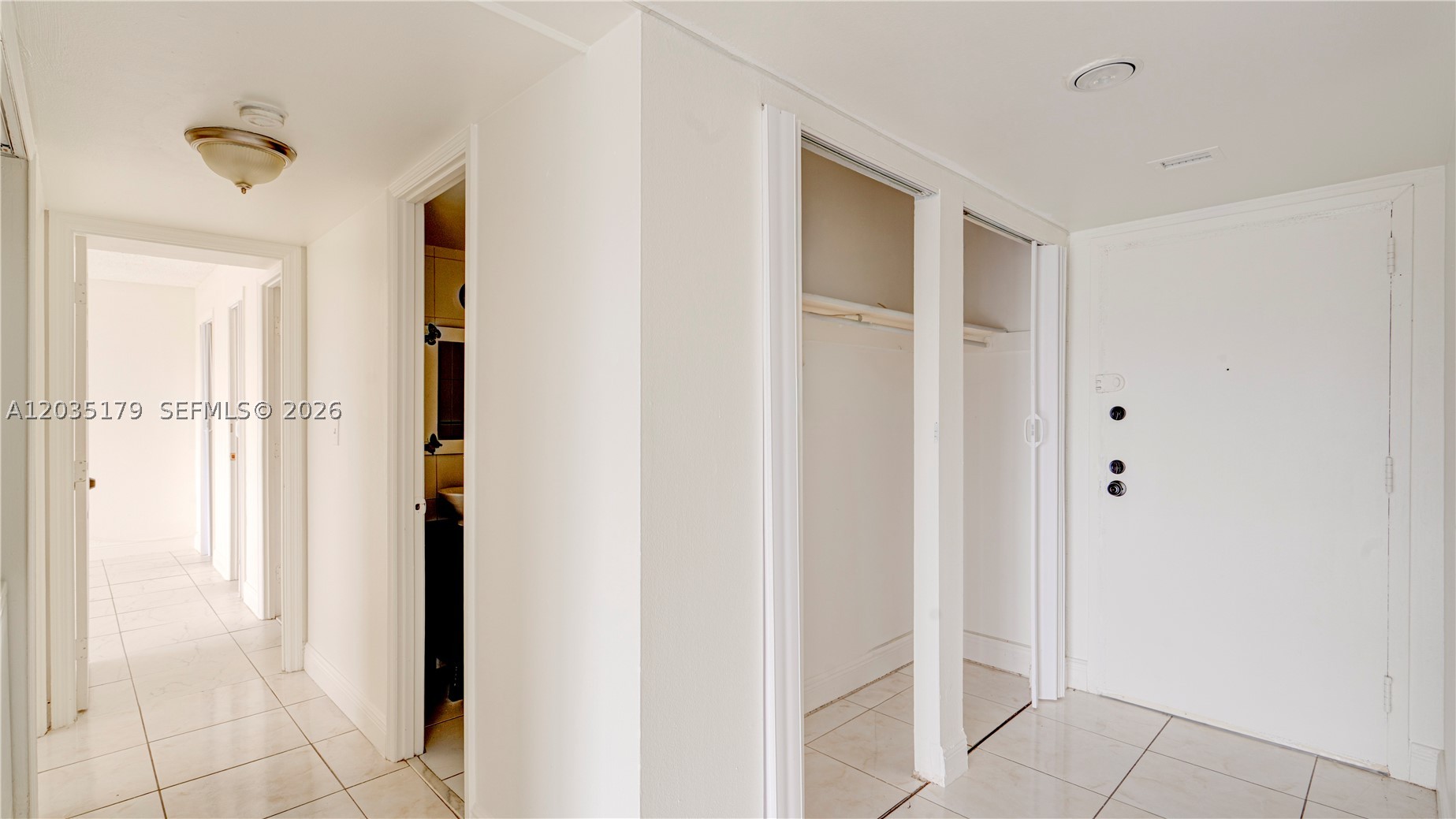 MONTECARLO CONDO - Residential