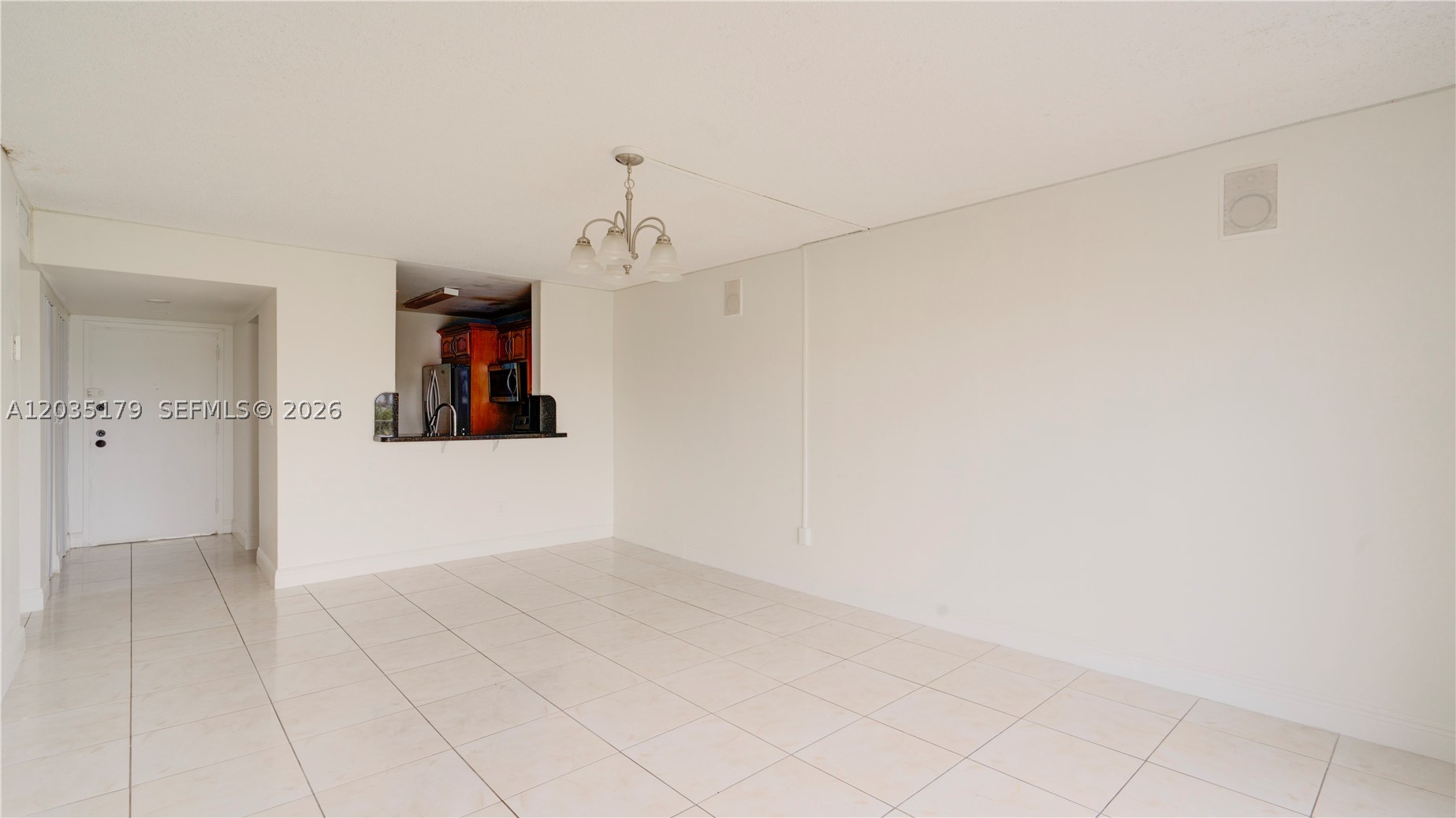 MONTECARLO CONDO - Residential