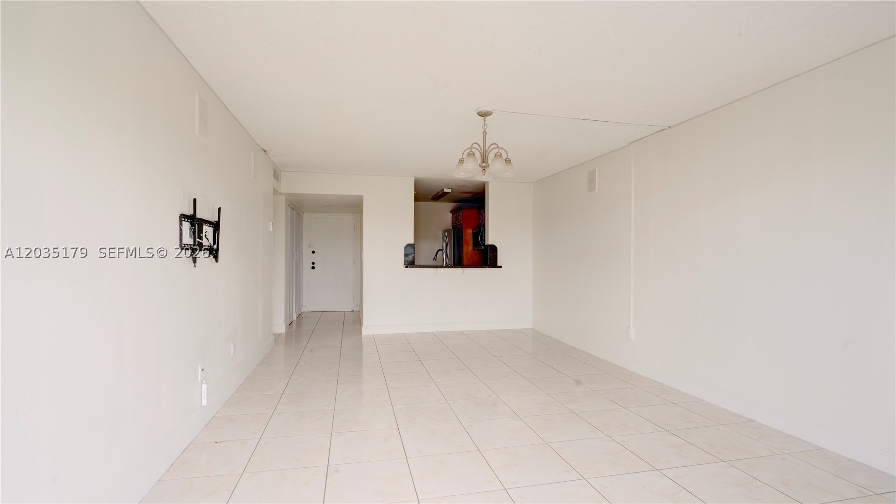 MONTECARLO CONDO - Residential
