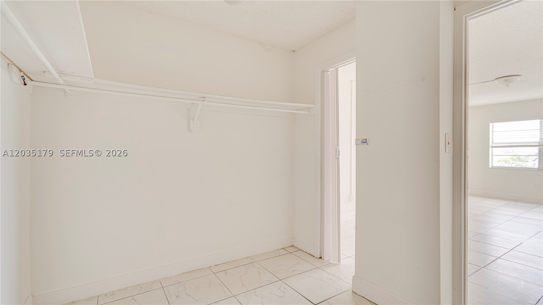 MONTECARLO CONDO - Residential