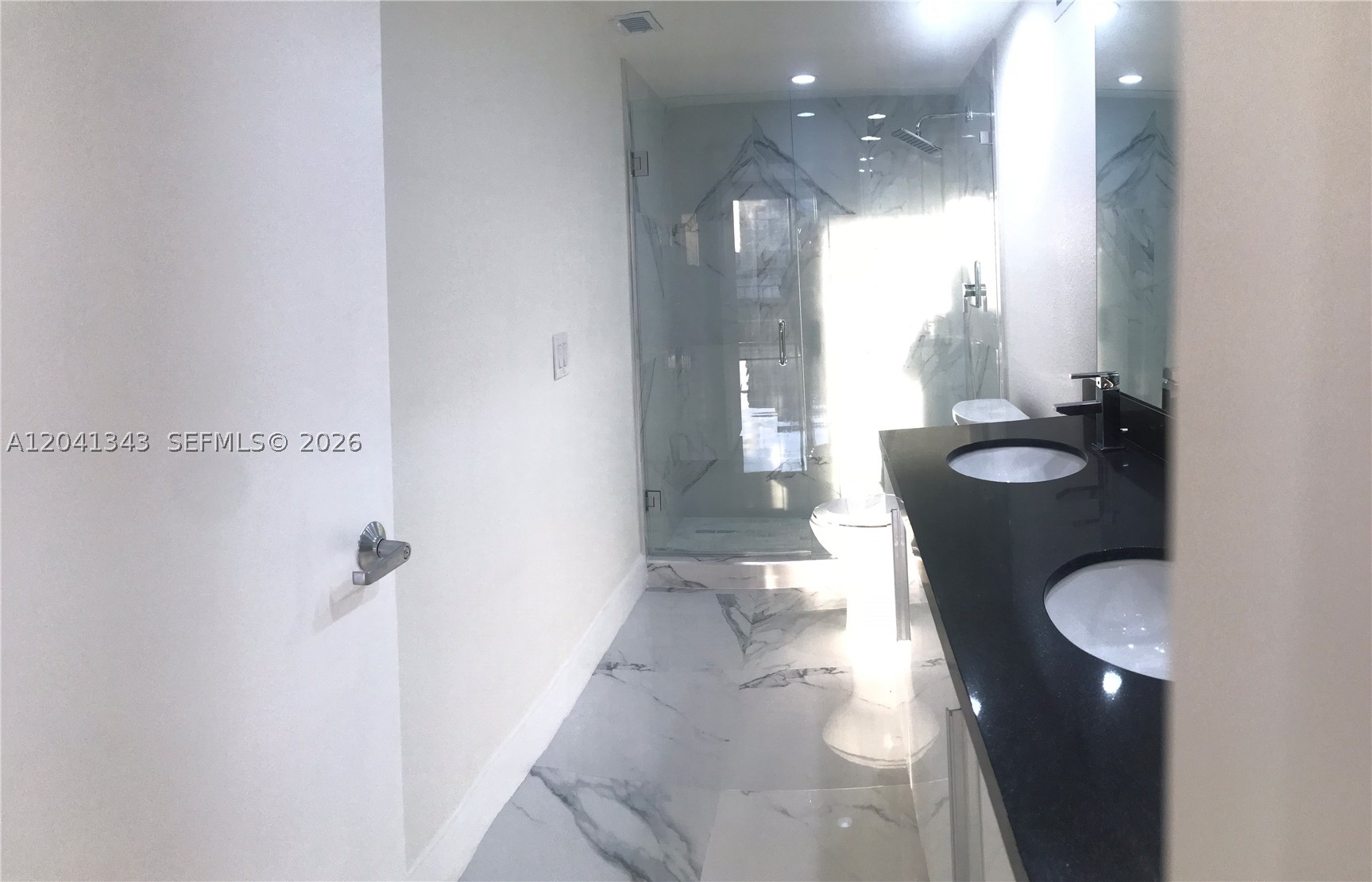 BRICKELL PLACE CONDO - Residential