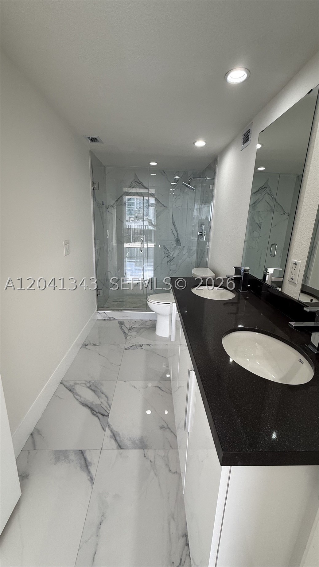 BRICKELL PLACE CONDO - Residential